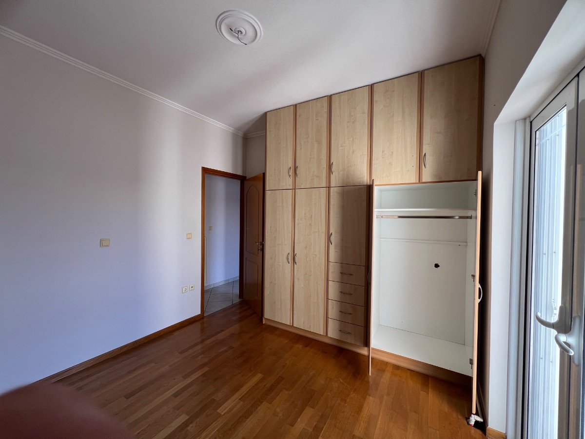 Painter and Decorator: Image 71
